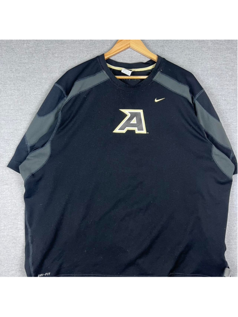 Nike Army Black Knights T-Shirt Dri Fit Athletic Cut Size XXL Black

#army #vint